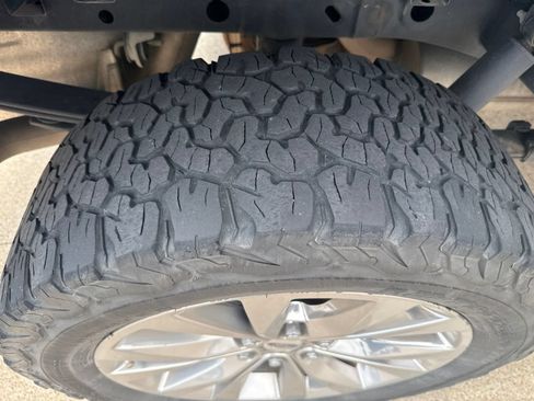Used 2016 Ford F150 Lariat AWD/4WD image 9