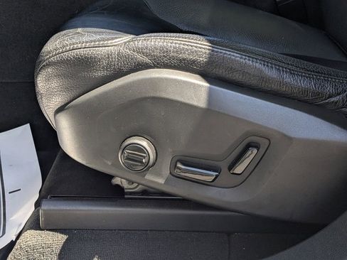 Used 2020 Volvo XC60 T6 Momentum image 22