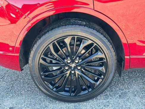 Used 2023 Lincoln Corsair Reserve w/ Equipment Group 202A FWD image 11
