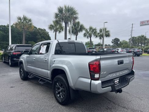 Used 2023 Toyota Tacoma SR5 w/ Technology Package AWD/4WD image 8