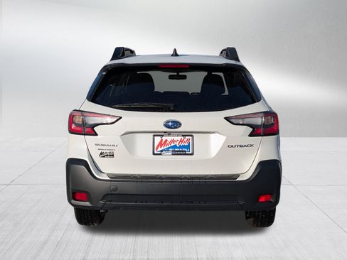 Used 2025 Subaru Outback Premium image 6