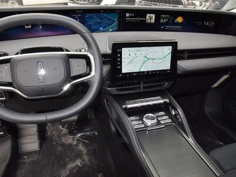 New 2026 Lincoln Nautilus Reserve w/ Jet Appearance Package image 32