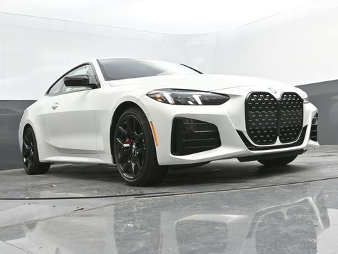 New 2026 BMW 430i Coupe w/ M Sport Package image 25