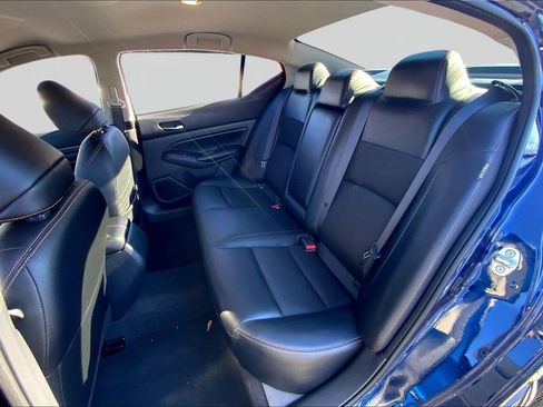 Used 2022 Nissan Altima 2.5 SR image 16