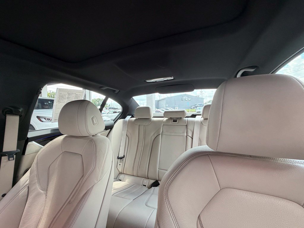Used 2023 BMW 540i w/ M Sport Package RWD image 30