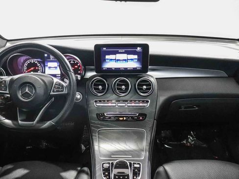 Used 2018 Mercedes-Benz GLC 300 image 13