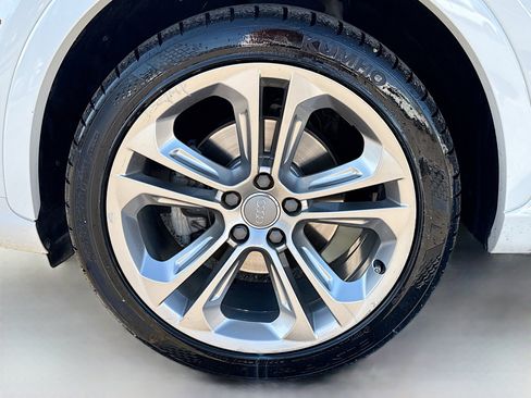 Used 2016 Audi Q3 2.0T Prestige w/ Prestige Package image 41