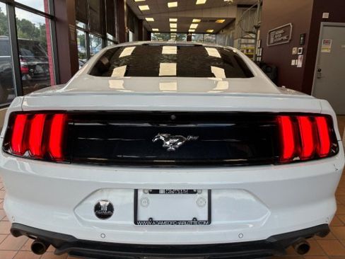 Used 2019 Ford Mustang Premium RWD image 10