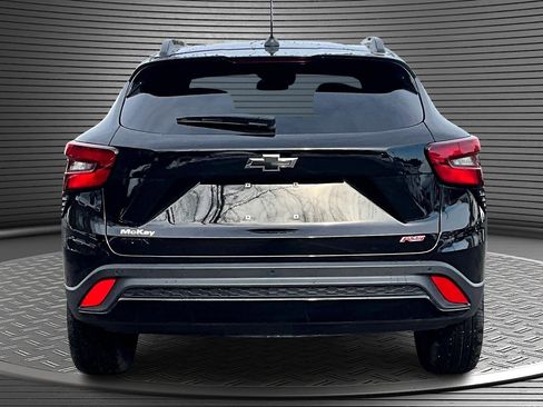 Used 2026 Chevrolet Trax RS w/ Sunroof Package image 5