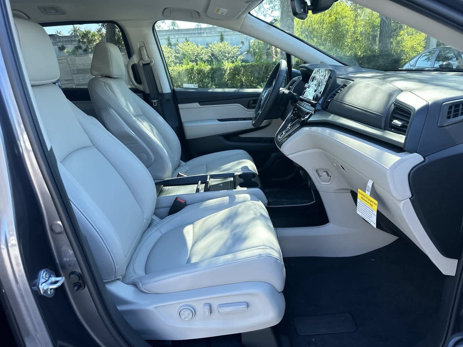 New 2027 Honda Odyssey EX-L image 17
