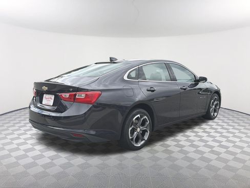 Used 2023 Chevrolet Malibu LT FWD image 17