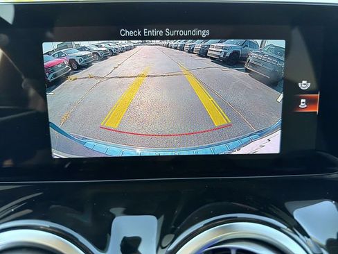 Used 2022 Mercedes-Benz GLA 250 4MATIC image 23