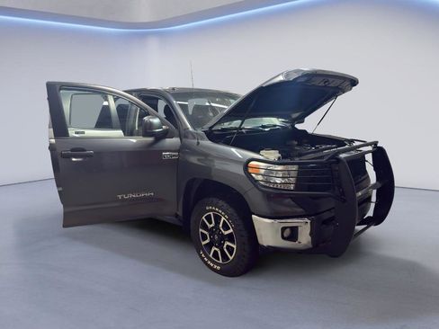 Used 2014 Toyota Tundra SR5 image 7
