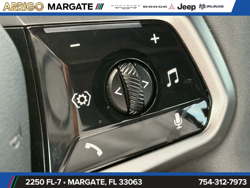 Used 2025 BMW i5 xDrive40 w/ M Sport Package AWD/4WD image 29