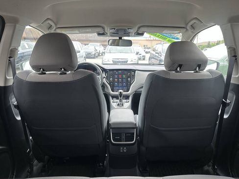 Used 2023 Subaru Outback Premium AWD/4WD image 4