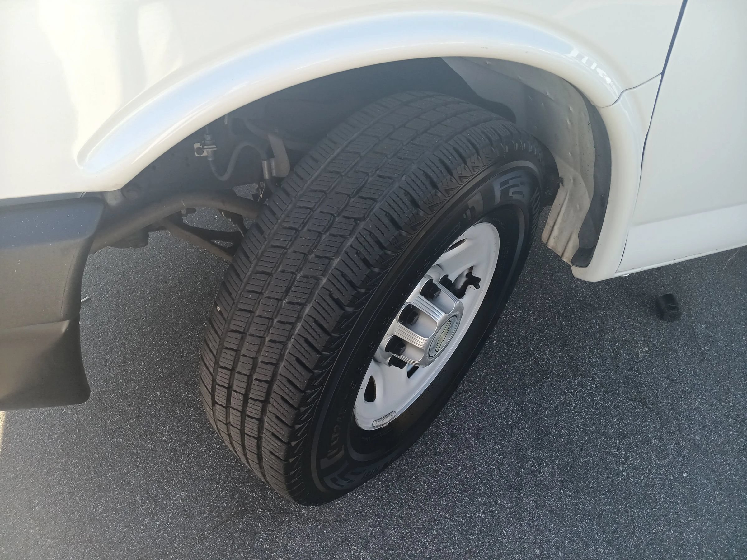 Used 2010 Chevrolet Express 3500 RWD image 20