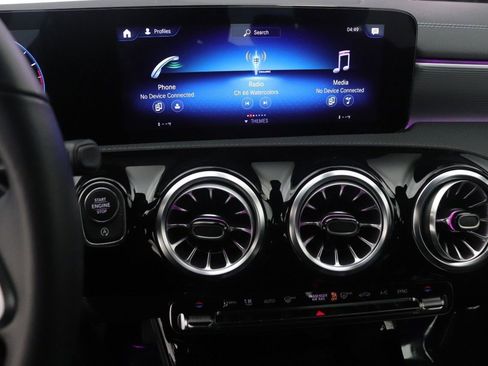 Certified 2022 Mercedes-Benz CLA 250 image 11