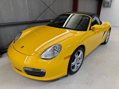 Used 2005 Porsche Boxster S RWD image 15
