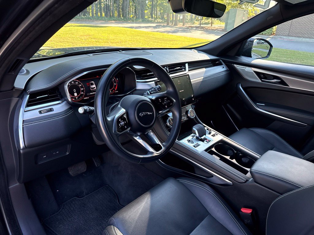 Used 2024 Jaguar F-PACE R-Dynamic S AWD/4WD image 13