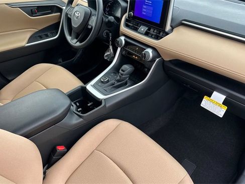 Used 2025 Toyota RAV4 LE image 14