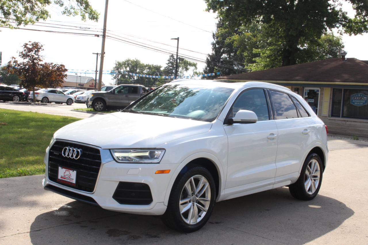 Used 2017 Audi Q3 2.0T Premium Plus w/ Premium Plus Package AWD/4WD image 5