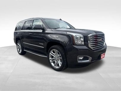 Used 2017 GMC Yukon SLT w/ Premium Edition