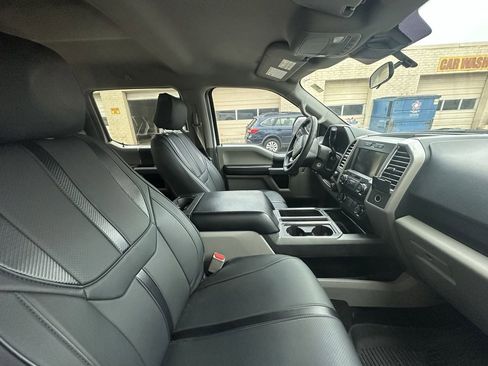 Used 2020 Ford F150 XLT image 4