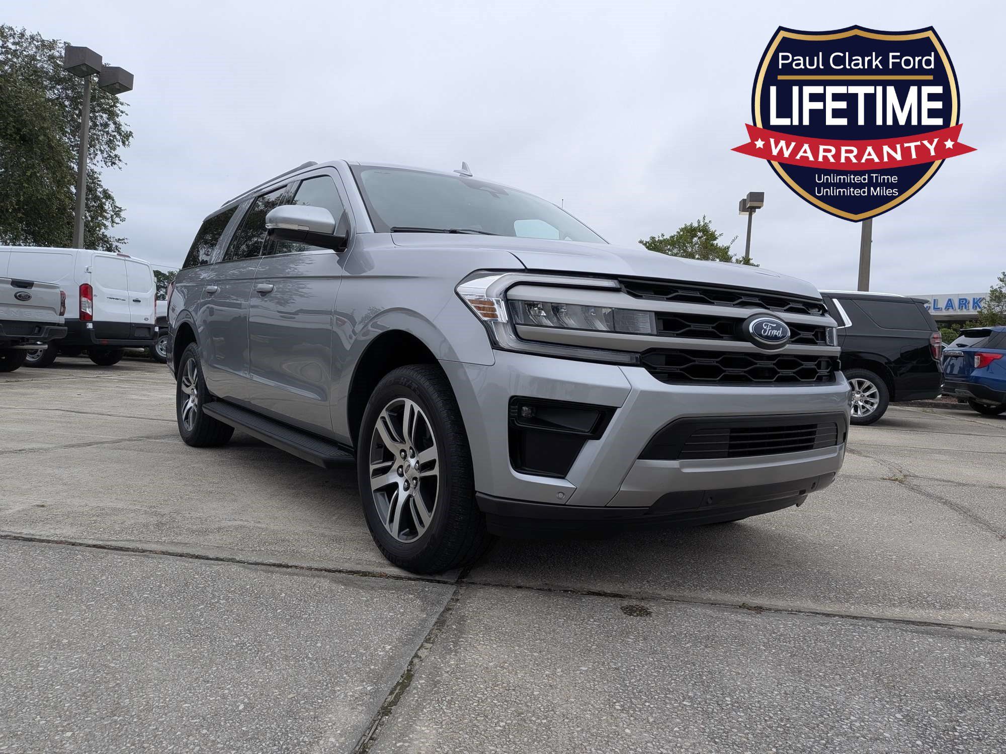 Used 2024 Ford Expedition Max XLT RWD image 1