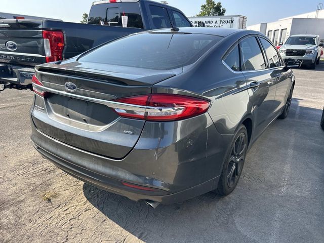 Used 2018 Ford Fusion SE w/ Equipment Group 201A FWD image 5