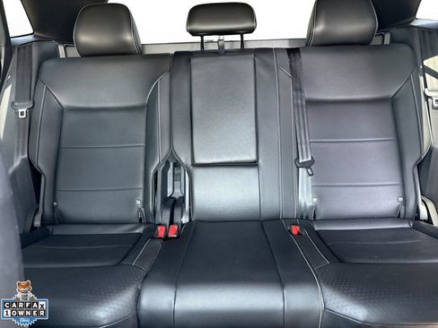 Used 2023 Volkswagen Atlas Cross Sport SE FWD image 24