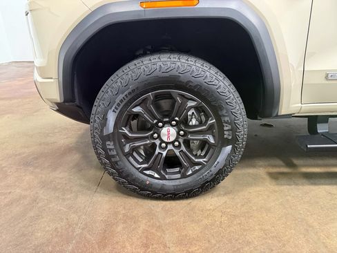 Used 2023 GMC Canyon Elevation w/ Elevation Premium Package AWD/4WD image 84