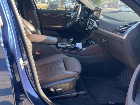 Used 2023 BMW X4 M40i w/ Premium Package image 9