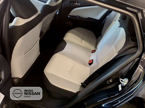 Used 2018 Toyota Prius Three image 15