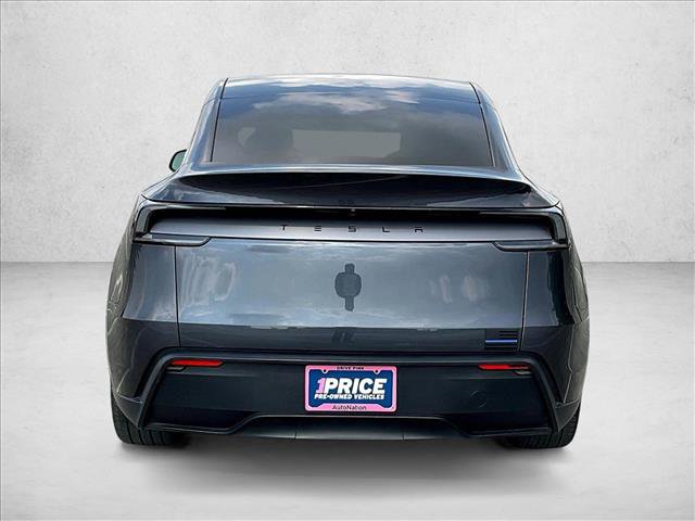 Used 2026 Tesla Model Y 2WD image 3