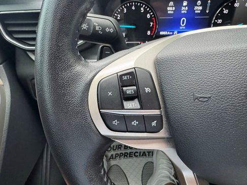Used 2021 Ford Explorer XLT w/ Equipment Group 202A AWD/4WD image 22
