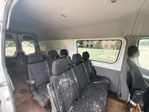 Used 2018 Mercedes-Benz Sprinter 2500 image 24
