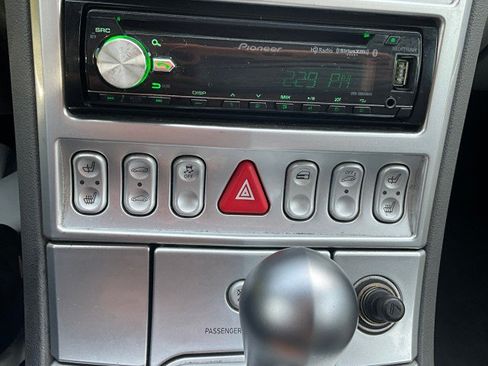 Used 2005 Chrysler Crossfire Limited RWD image 21