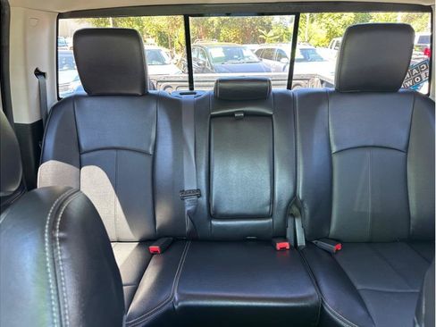 Used 2018 RAM 1500 Laramie w/ Convenience Group AWD/4WD image 20