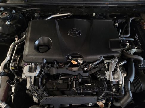 Used 2020 Toyota Camry SE FWD image 30