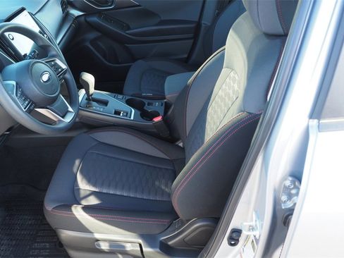 Used 2025 Subaru Impreza 2.0i Sport image 12