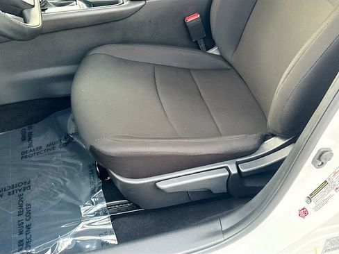 Certified 2025 Nissan Sentra S image 17