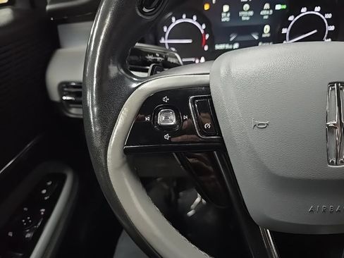 Used 2022 Lincoln Corsair AWD w/ Premium Package image 23