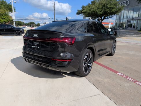 Used 2024 Audi Q8 e-tron Premium Plus w/ Premium Plus Package AWD/4WD image 9