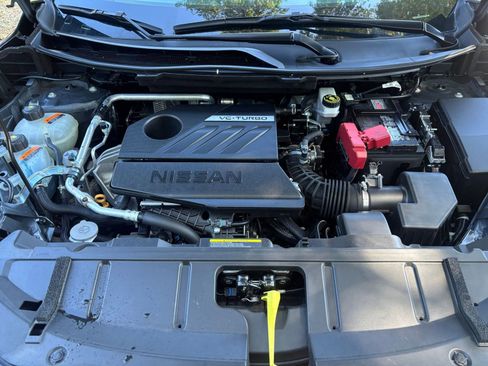 Used 2025 Nissan Rogue SV FWD image 34