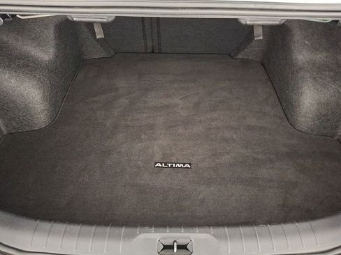 Used 2024 Nissan Altima 2.5 SV image 33