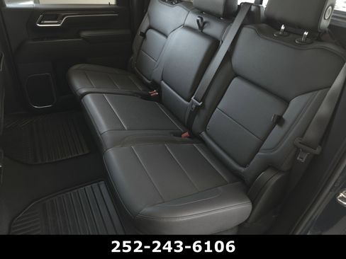 Used 2025 Chevrolet Silverado 2500 LT AWD/4WD image 28