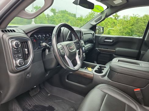 Used 2019 GMC Sierra 1500 SLT w/ SLT Premium Package AWD/4WD image 18