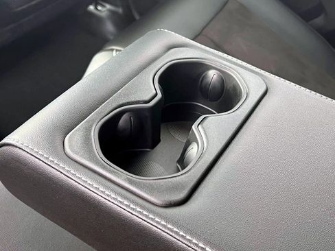 Certified 2024 Jeep Grand Cherokee Altitude image 14