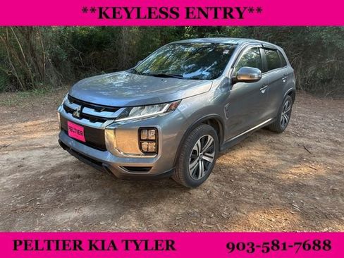 Used 2021 Mitsubishi Outlander Sport SE image 3