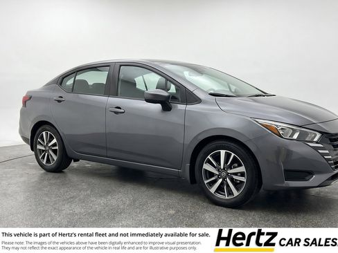 Used 2025 Nissan Versa SV FWD image 1